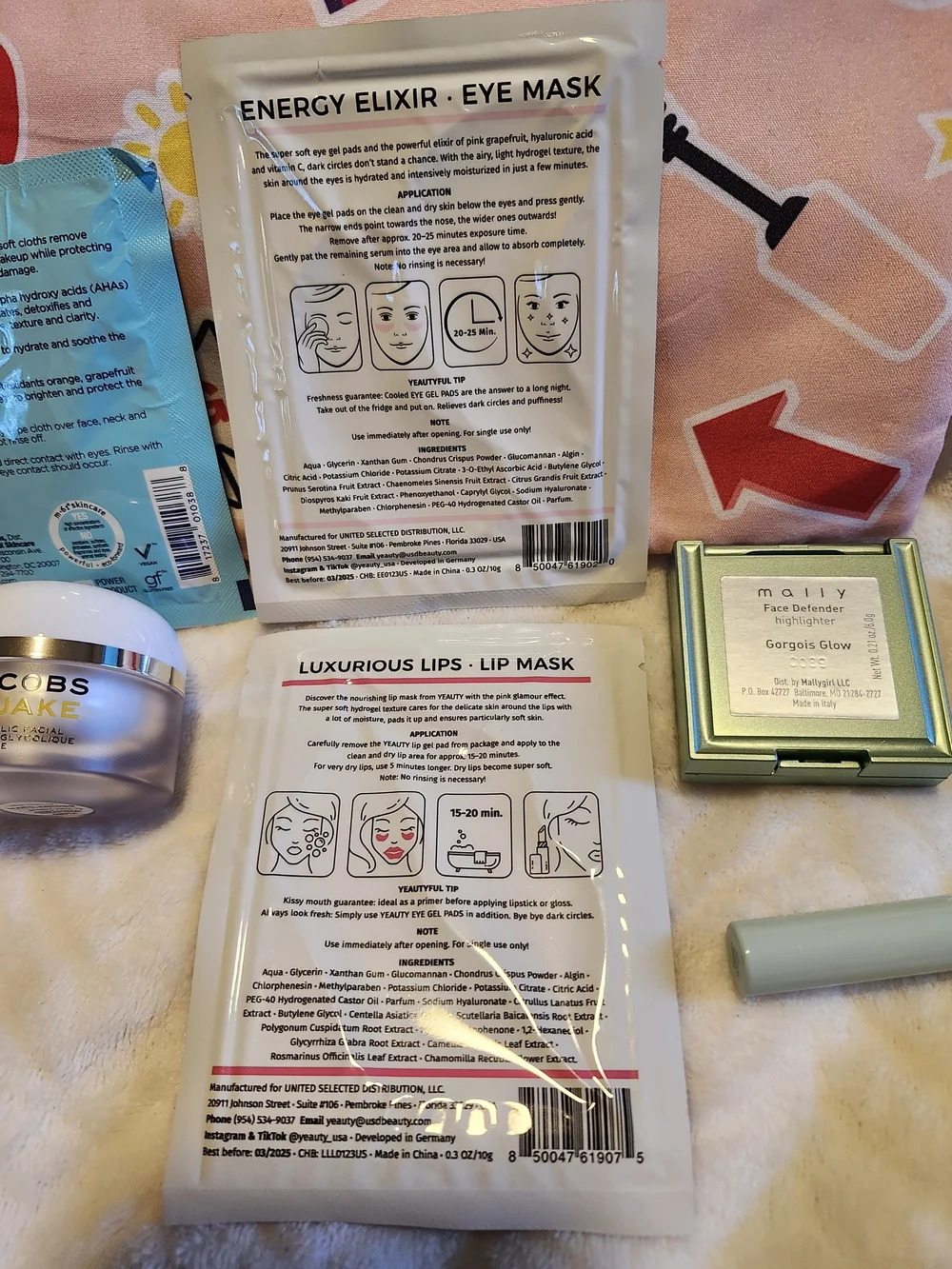Beauty 8 Pack Skincare Set in Pink – Clinique, Marc Jacobs & More
